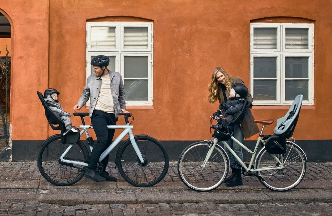 Дети в велокресле